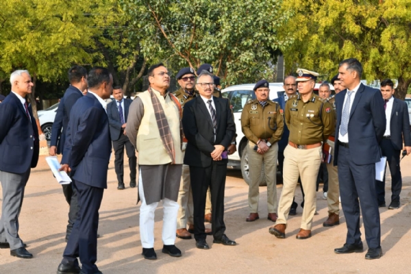 केन्द्रीय गृह मंत्री अमित शाह की माैजूदगी में नव चयनित आरक्षकों को मिलेंगे नियुक्ति पत्र, मुख्यमंत्री ने देखी तैयारियां केन्द्रीय गृह मंत्री अमित शाह की माैजूदगी में नव चयनित आरक्षकों को मिलेंगे नियुक्ति पत्र, मुख्यमंत्री ने देखी तैयारियां