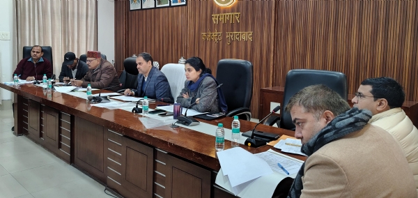 जिलाधिकारी की अध्यक्षता में 50 लाख रुपए से अधिक लागत वाली परियोजनाओं की समीक्षा बैठक सम्पन्न जिलाधिकारी की अध्यक्षता में 50 लाख रुपए से अधिक लागत वाली परियोजनाओं की समीक्षा बैठक सम्पन्न