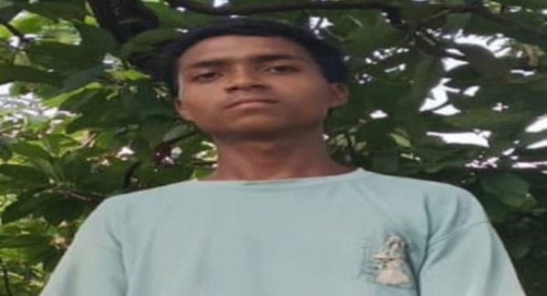 मृतक छात्र कोमल कडियम मृतक छात्र कोमल कडियम