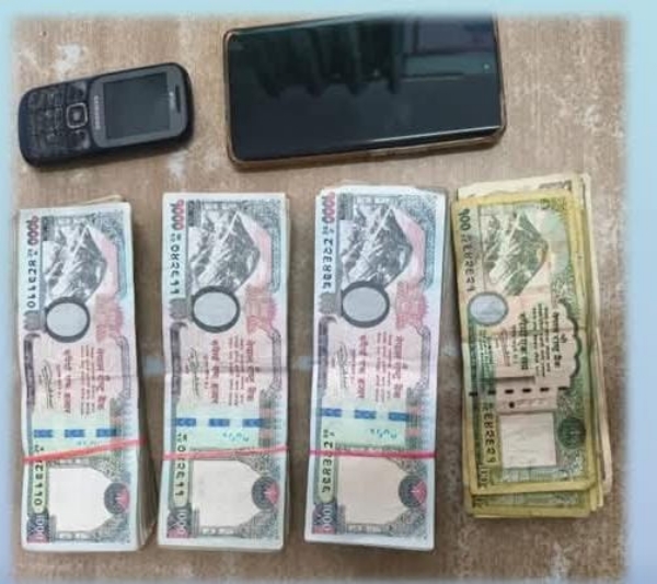 अररिया फोटो:बरामद हवाला के रूपये