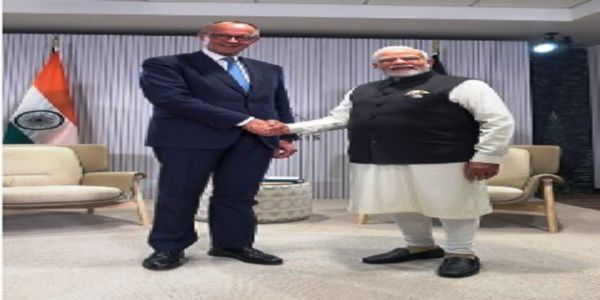 प्रधानमंत्री नरेन्द्र मोदी और जर्मनी के चांसलर फ्रेडरिक मर्ज (फाइल फोटो)