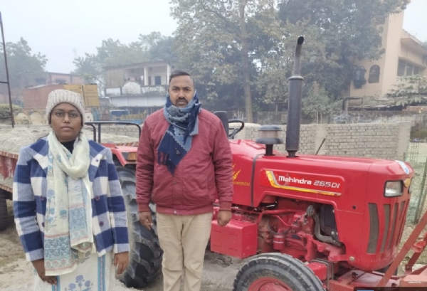 अररिया फोटो:सिमराहा थाना में जब्त ट्रैक्टर