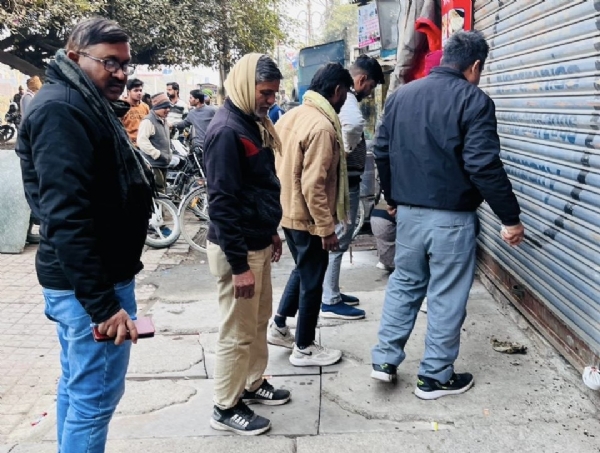 बरेली में बकाया संपत्ति कर पर सख्ती, नगर निगम ने 5 भवन सील किए बरेली में बकाया संपत्ति कर पर सख्ती, नगर निगम ने 5 भवन सील किए