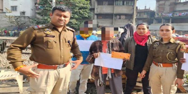 गांजा और ड्रग्स समेत चार महिला गिरफ्तार