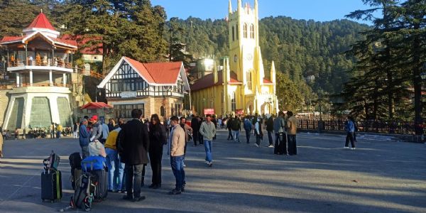 हिमाचल के 12 शहरों का माइनस पारा, चार दिन कोहरे का अलर्ट