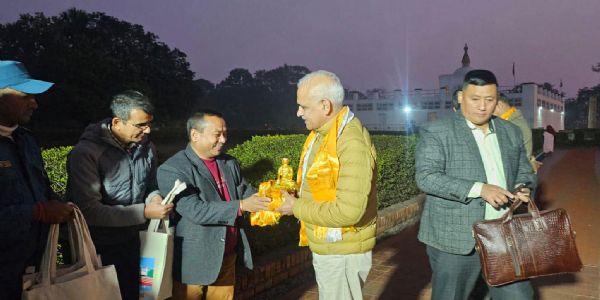 भारतीय सेना के मिलिट्री इंटेलिजेंस के महानिदेशक लेफ्टिनेंट जनरल रमन ने लुम्बिनी का दौरा किया