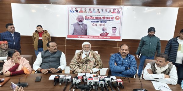 जी राम जी अधिनियम के केंद्र में गांव- गरीब व किसान, विपक्षी फैला रहे हैं भ्रम : स्वतंत्र देव सिंह