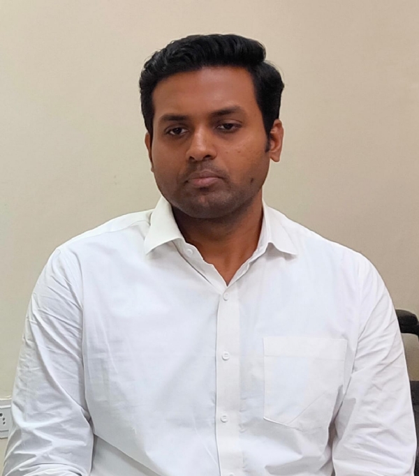 सीनियर डीसीएम आदित्य गुप्ता सीनियर डीसीएम आदित्य गुप्ता