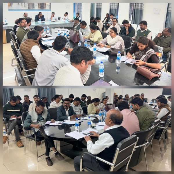 अपर कलेक्टर ने की शिक्षा-स्वास्थ्य, पेयजल-बिजली की समीक्षा