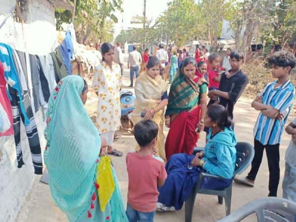 राहत व उपचार व्यवस्था का जायजा लेने पहुँचीं सभापति कौशल्या देवांगन