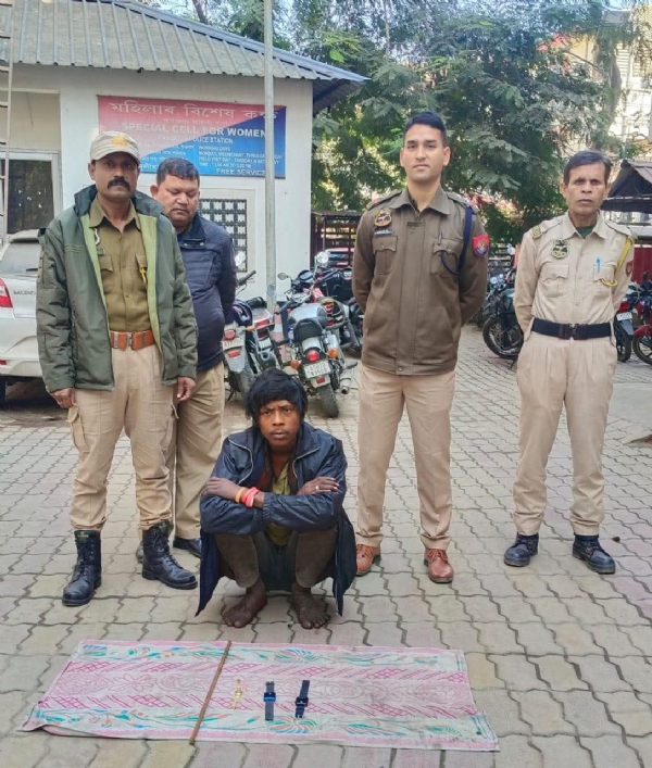 घड़ी चोर गिरफ्तार घड़ी चोर गिरफ्तार