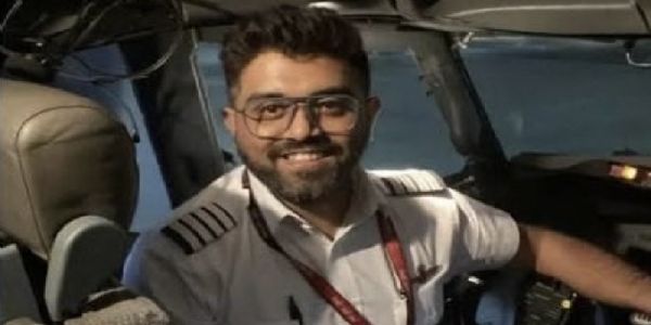 कैप्टन स्मित मछार। फोटो - इंटरनेट मीडिया कैप्टन स्मित मछार। फोटो - इंटरनेट मीडिया