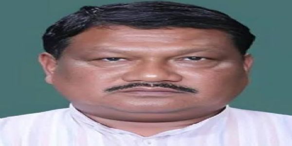 जुअल ओराम चार दिवसीय उत्तर प्रदेश-उत्तराखंड दौरे पर रवाना हुए