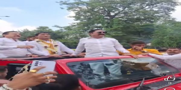 नवादा के डॉ अनुज ने दर्ज कराया नामांकन, विधायक अनन्त बोले होगी जीत