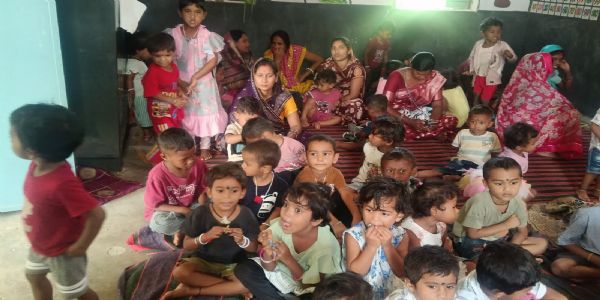 रायपुर : आंगन मिलन सम्मेलन के अंतर्गत जिले के 206 आंगनवाड़ी केन्द्रों में हुए विविध आयोजन