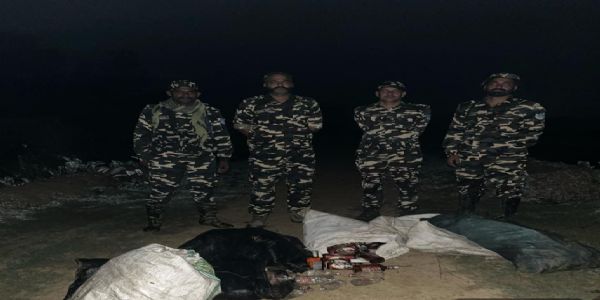 नेपाल से तस्करी कर लाए जा रहे 107 लीटर विदेशी शराब एसएसबी ने किया बरामद