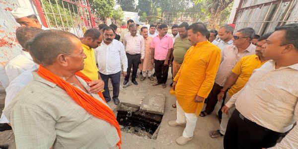 दशहरा से पहले सीएम ग्रिड के सभी जरूरी कार्य हर हाल में कराएं पूरे : गणेश केसरवानी