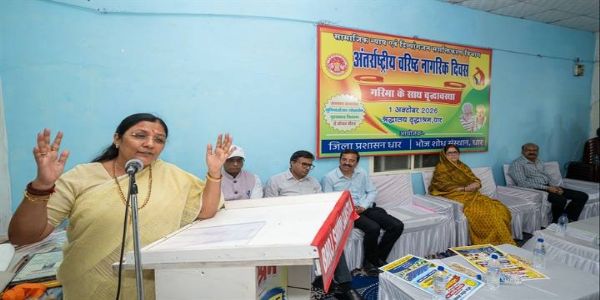 धार वृद्धाश्रम के नवाचार सराहनीय, केन्द्र सरकार वृद्धजन कल्याण के लिए प्रतिबद्ध : सावित्री ठाकुर