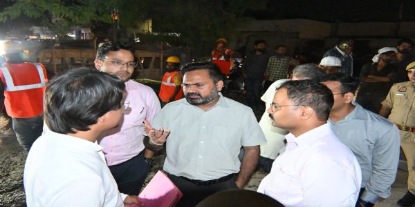 दीपावली से पहले सीएम ग्रिड व सफाई कार्य हो तेज : महेंद्र सिंह तंवर