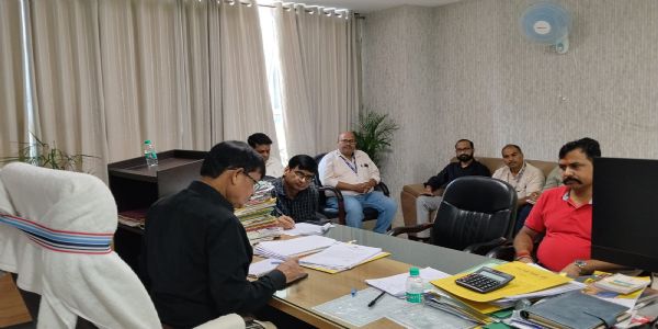 बेतरतीब फाइबर केबल पर नगर निगम ने कंपनियों को दिया अल्टीमेटम