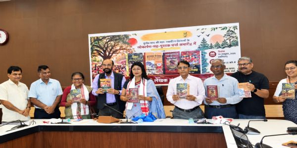 आदिवासियों-मूलवासियों की संवैधानिक रक्षा का कवच है पांचवीं अनुसूची : महुआ