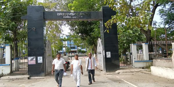 परसरमा चौक से चिकनी-सिंहेश्वर तक सड़क चौड़ीकरण की मांग