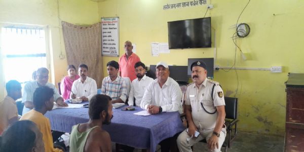 मंडल कारा सुपौल और बीरपुर में बंदियों को बताए गए विधिक अधिकार
