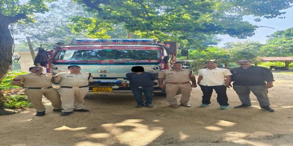 अनूपपुर: उप्र के बूचडखाना जा रहे 21 मवेशियों सहित ट्रक जप्त, चालक गिरफ्तार, प्रकरण पंजीबद्ध