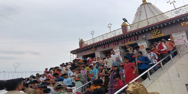 मैहर नवरात्रि मेले में 24 घंटे स्वास्थ्य सेवाएं, यात्री बसों के लिए दो अस्थायी स्टैंड