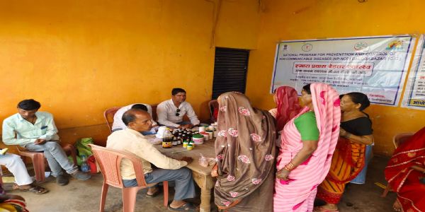 खटियापाटी में निः शुल्क आयुष स्वास्थ्य शिविर का सफल आयोजन