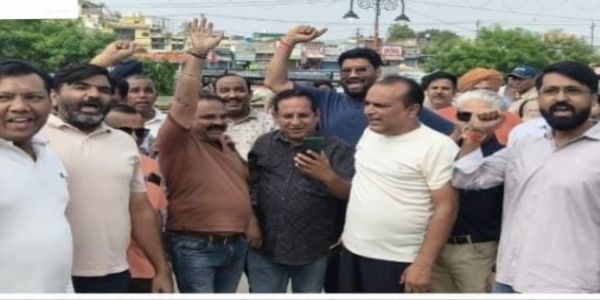 चार दिन बाद खुली सफाई कर्मियों की हड़ताल, काम पर लौटे कर्मचारी