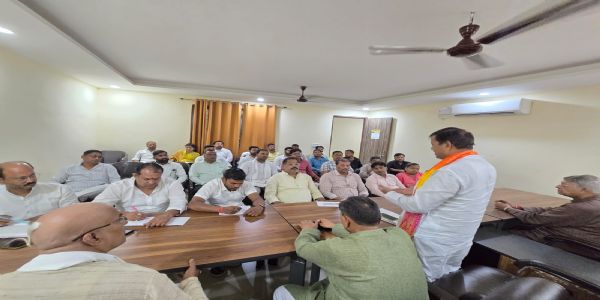 अयोध्या : बूथ बैठकों में बढ़ेगी सामूहिक सहभागिता, मतदाता सूची के वाचन पर जोर