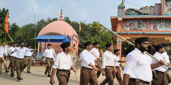 महालया पर कामारपुकुर में राष्ट्रीय स्वयंसेवक संघ का भव्य पथ संचलन