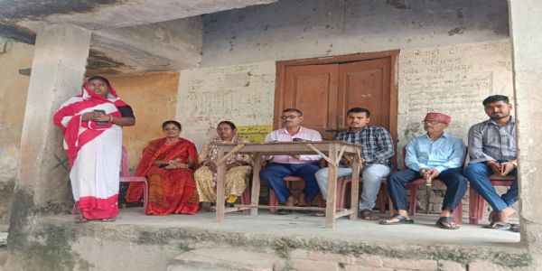 मुख्यमंत्री सुरक्षा कार्यक्रम के तहत भीड़भाड़ से बचाव और जोखिम को लेकर स्कूली बच्चों को दी गई जानकारी