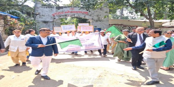 मन के जख्म पर  प्यार का लेप !ठाणे मेन्टल में नुक्कड़ नाटक से सन्देश