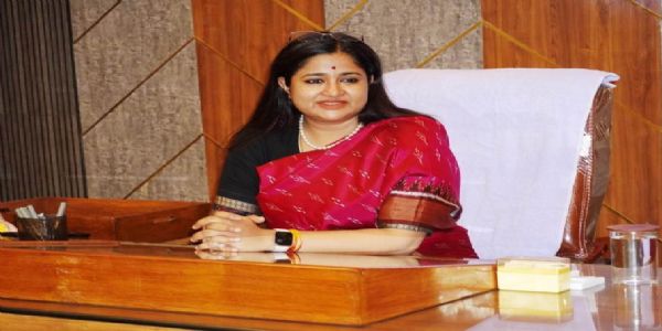 सिवनीः अवैध वृक्ष कटाई प्रकरण में सात पटवारियों की दो-दो वेतनवृद्धियां रोकीं
