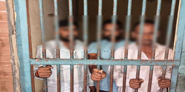 जमीन लिखवाने के विवाद में अपहरण, शाहपुर पुलिस ने तीन आरोपियों को किया गिरफ्तार