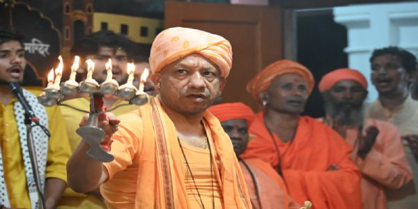 गोरक्षपीठ में वैदिक विधि विधान से शारदीय नवरात्र के विशेष अनुष्ठान का शुभारंभ