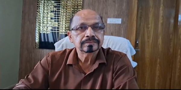 नाबालिग से जुड़े मामले में कोडरमा के सिविल सर्जन डॉ अनिल हिरासत में