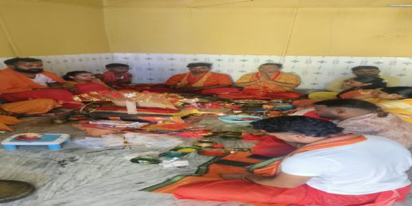 नवदुर्गा पाठ से भक्तिमय हुआ तोरपा, घर-घर हुई कलश स्थापना