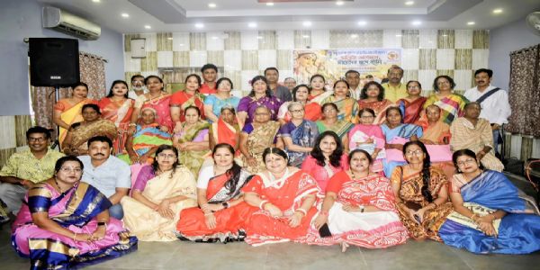 बंग बंधु की प्रतिमा वंदन कार्यक्रम में भक्ति गीतों और नृत्य की मनमोहक प्रस्तुति