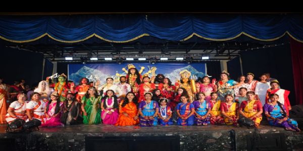 शारदा संगीतालय की महिषासुर मर्दिनी नृत्य-नाटिका का भव्य मंचन