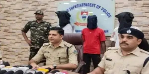 हत्या की साजिश नाकाम, हथियार के साथ तीन गिरफ्तार