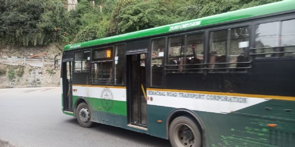 हिमाचल में 366 पुरानी डीजल बसें होंगी बेड़े से बाहर, ई-बसों के चार्जिंग नेटवर्क पर 170 करोड़ खर्च करेगी सरकार