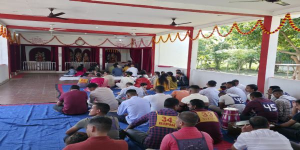 एसएसबी सुपौल में विधि-विधान से हुई कलश स्थापना, मां दुर्गा की आराधना में शामिल हुए अधिकारी व जवान