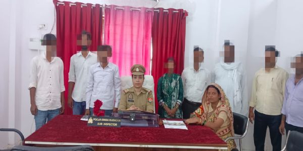 औरैया : प्रोजेक्ट नई किरण ने बिखरने से बचाए नौ परिवार, आपसी मनमुटाव भुलाकर साथ रहने को राजी हुए दंपति