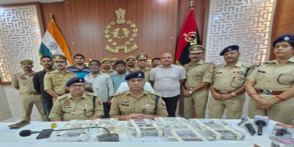 गोरखपुर में चोरी की छह घटनाओं का खुलासा, पिता-पुत्र गिरफ्तार; 50 लाख के जेवर बरामद