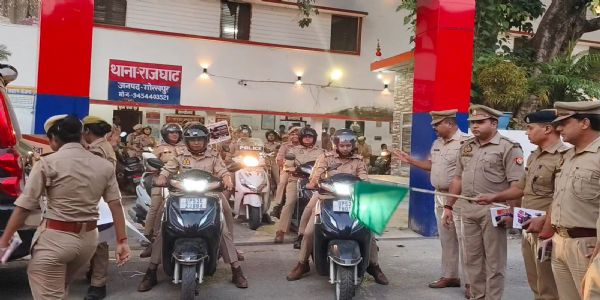 मिशन शक्ति फेज-6 के तहत गोरखपुर में निकली जागरूकता रैली, महिलाओं की सुरक्षा और सम्मान का दिया संदेश
