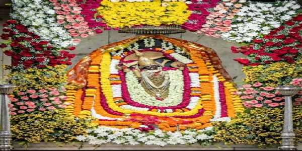 छोटी काशी में नवरात्र का आगाज: माता के मंदिरों में उमड़े श्रद्धालु