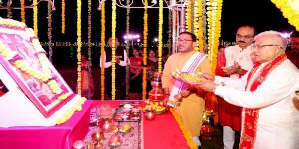 मप्रः लोक भवन गरबा महोत्सव का आयोजन, राज्यपाल पटेल ने आदिशक्ति की आरती से किया शुभारंभ